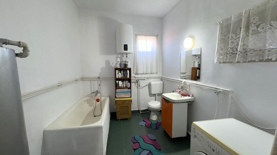 Casă 4 camere, Teren 3.862 mp Str. Traian Nr.99 - Carei - Comision 0% cumpărător