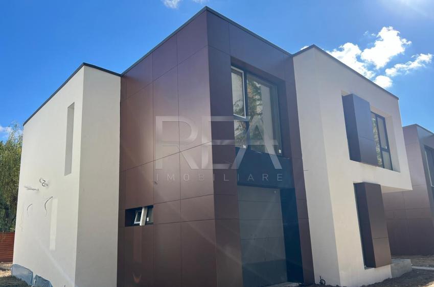 Vila individuala cu piscina exterioara si garaj | Erou Iancu Nicolae