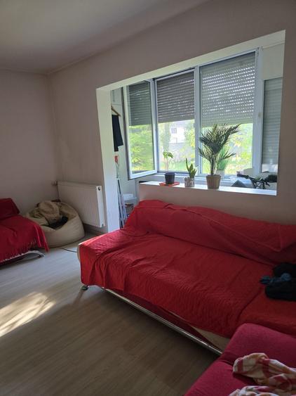 Zona Favorit -Circumvalatiunii - Apartament 3 Camere Spatios - Parter Inalt