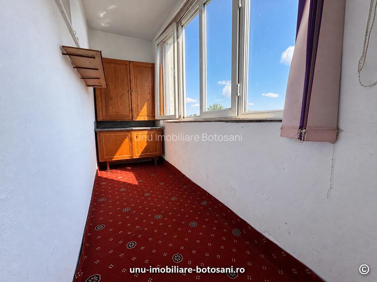 APARTAMENT 4 CAMERE - ETAJ 4 CU ȘARPANTĂ- ÎMPĂRATUL TRAIAN , LOC de PARCARE - 5