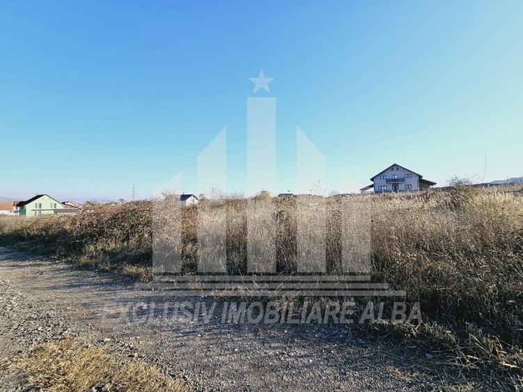 Teren intravilan | De vanzare | 775 mp | 33 ml deschidere | Micesti