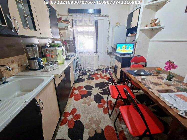 Apartament 3 camere, situat in Targu-Carbunesti, Str Petrolistilor