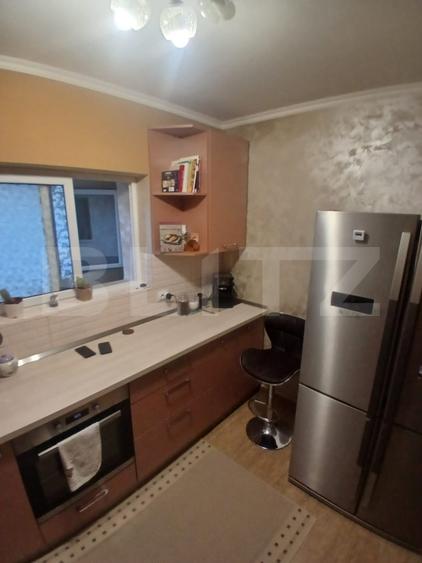 Apartament de vanzare, cu 2 camere, decomandat, zona Visani