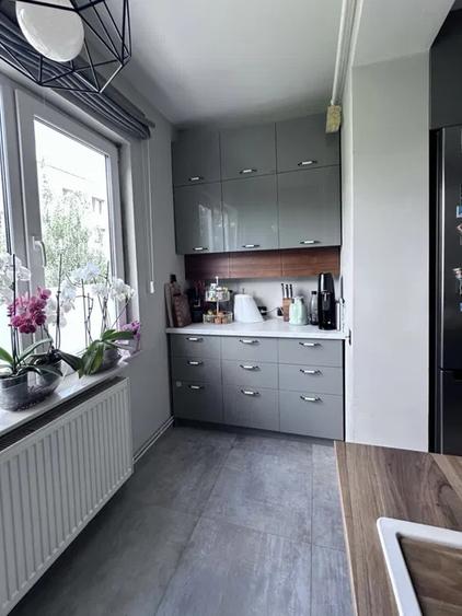 Apartament de vanzare 2 camere 49mp zona Dambul Rotund