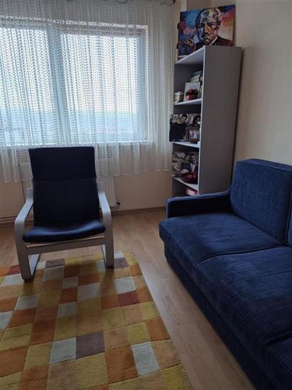 Apartament modern 3 camere pivnita zona Semaforului