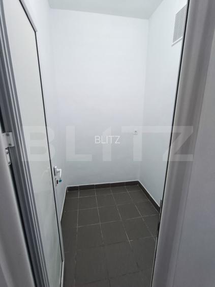 Spațiu comercial, 60 mp, zona Nicolina 2 - 8