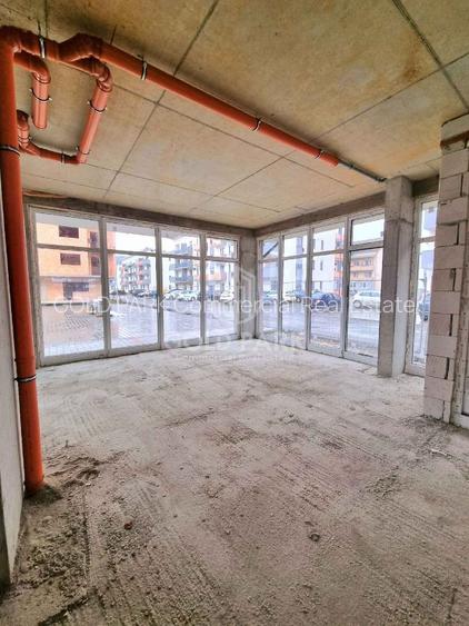 Spatiu Comercial - Zona Floresti - 100mp - Bloc Nou  - VITRINA MARE - 15