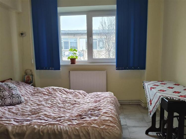 VEZI VIDEO! 3 camere, decomandat, 71 mp, 2 bai, Renovat 2024, Obor