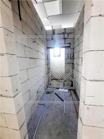 Spatiu de birouri - 270 mp utili - predare la cheie - Valea Aurie