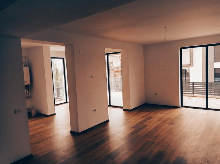 Casa / vila Budeasa , "La Cheie" , Paritate apartament 3 camere !