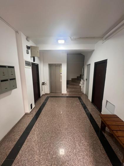 APARTAMENT 3 CAMERE DE VANZARE PARTER CU TERASA