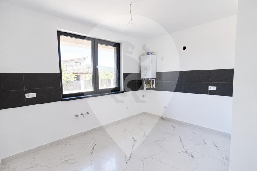 Casă tip duplex 3 camere | Sânpetru Dealul Lempes
