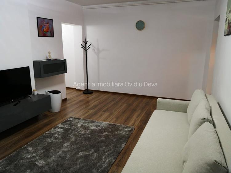 Inchiriez apartament 2 camere in Deva, ultracentral (I. Maniu, Magnoliei), et 2 - 4