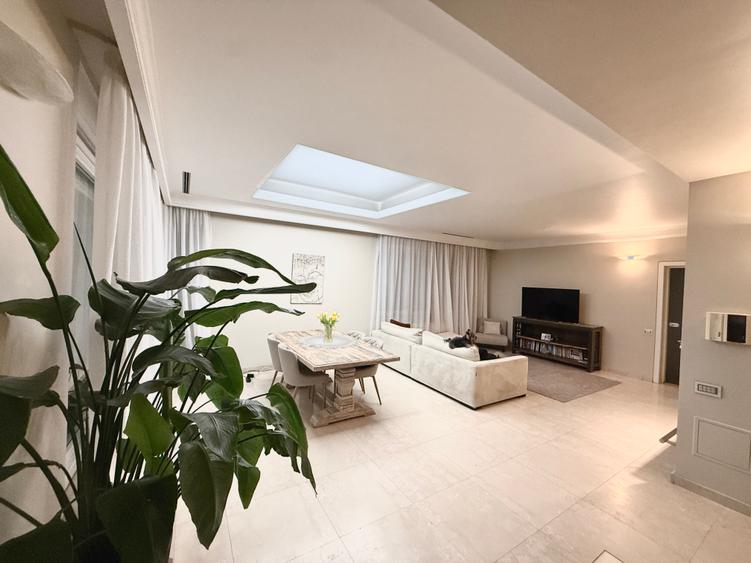 Penthouse exclusivist vedere parc Herastrau