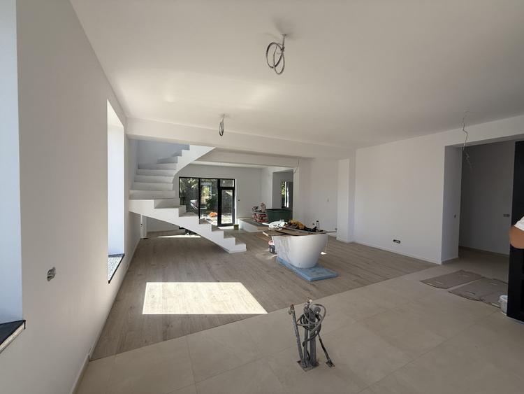 VILA INDIVIDUALA | CORBEANCA – PETRESTI | TEREN 686 mp