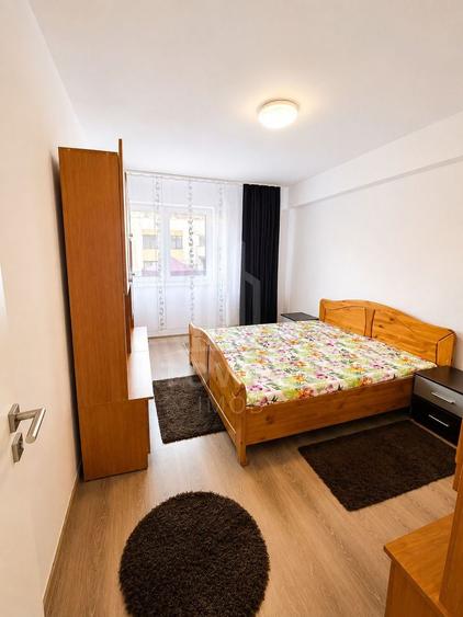 Apartament de închiriat – 3 camere, 2 băi, 72 mp