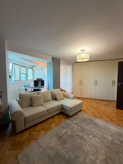Apartament 2 camere, decomandat, confort 1 sporit, zona Modern