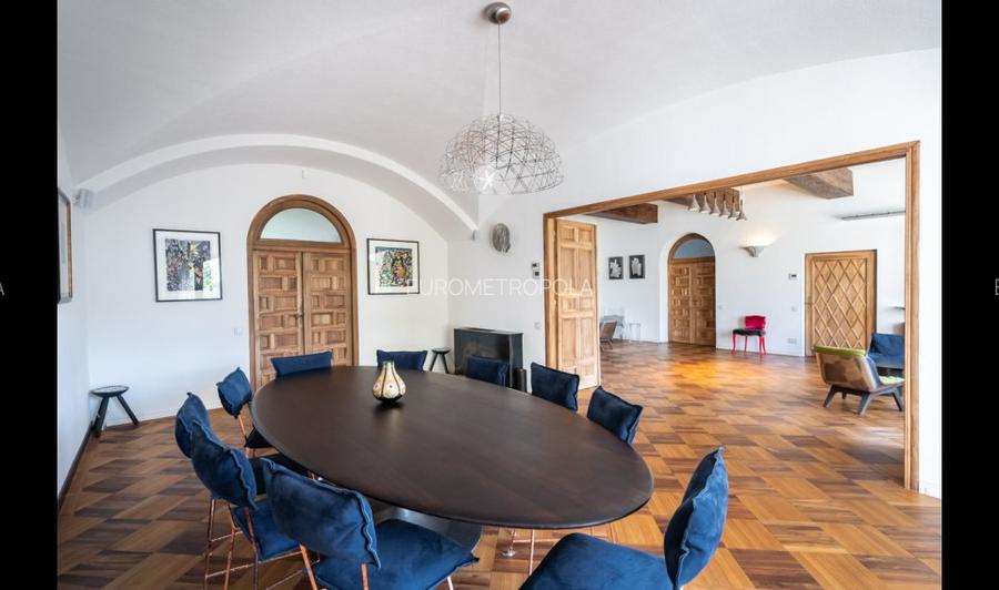 Vila exclusivistă în zona Dacia - 6