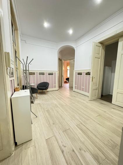 De închiriat ap cu 4 camere în zona centrală, disponibil din 10 OCTOMBRIE