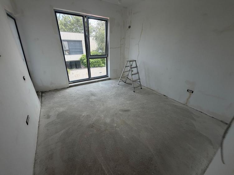 CASA INDIVIDUALA- 4 CAMERE, TOATE UTILITATILE, TEREN 240 MP, COMIS 0%