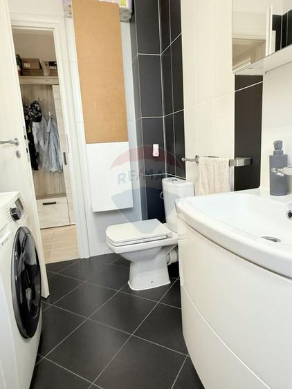 Apartament 2 Camere Militari | Rosu | Parcare Inclusa | Bloc 2017
