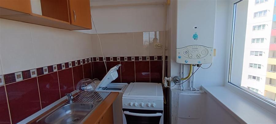 Inchiriere garsoniera in bloc nou, zona Garii