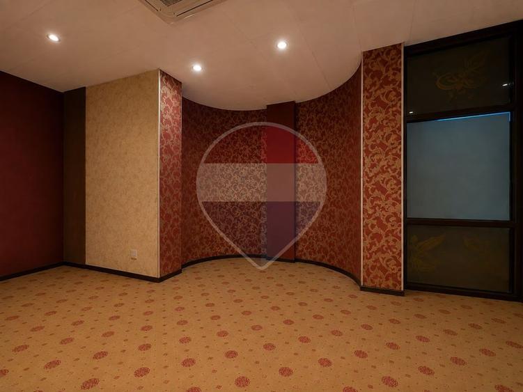 Spațiu comercial de închiriat în centrul orașului