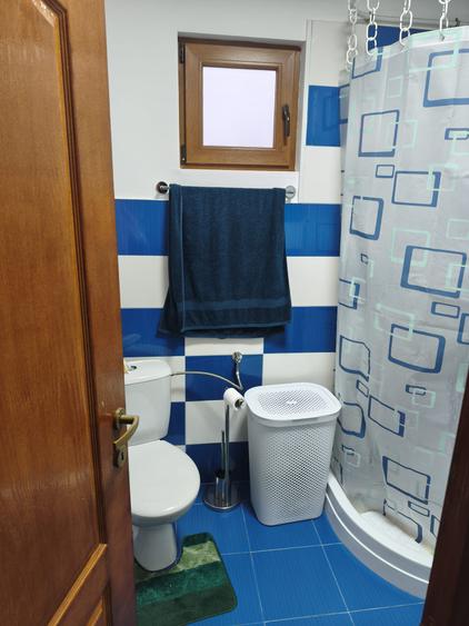 Casa pe care o doresti , nu foarte mare si confortabila , livada cu pomi pe rod