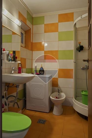 Apartament 3 camere decomandat, 65 mp, etaj 3/9 – Rahova