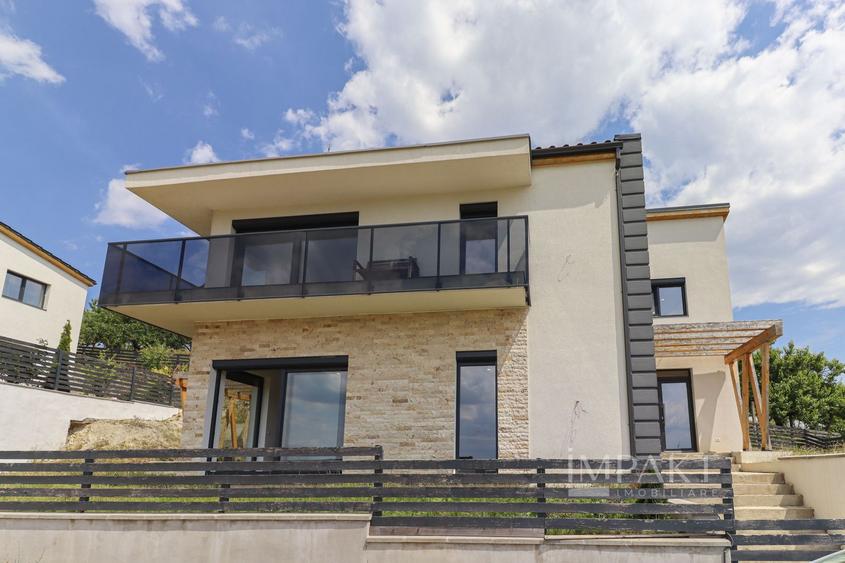 Casa individuala superba, amenajata in stil scandinav Dezmir