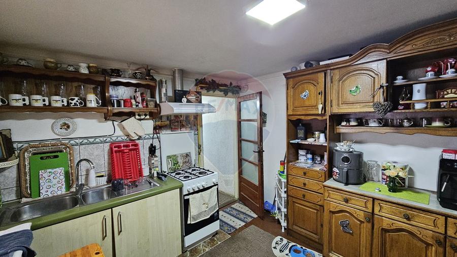 Casă / Vilă de vânzare în Campulung Moldovenesc, Suceava