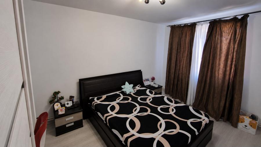 Apartament 2 camere, decomandat, 56 mp, zona Centrala Bals