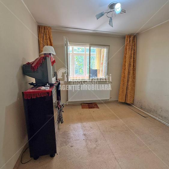 | Apartament cu 2 camere decomandat | Micro 39 B | Etaj 3 | - 2