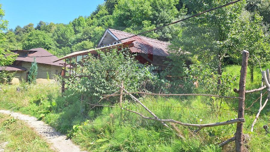 Casă individuală 6 camere de vânzare Brăduleț Argeș Complex Cabane - 20