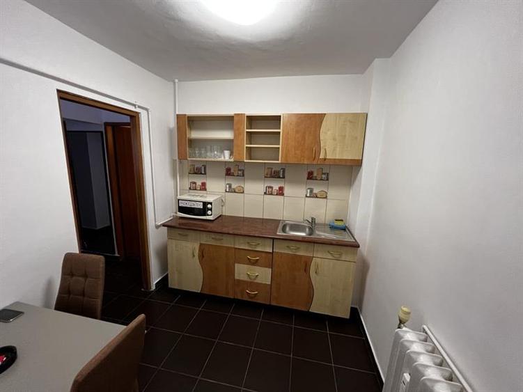 Apartament 2 camere decomandat - Rovine