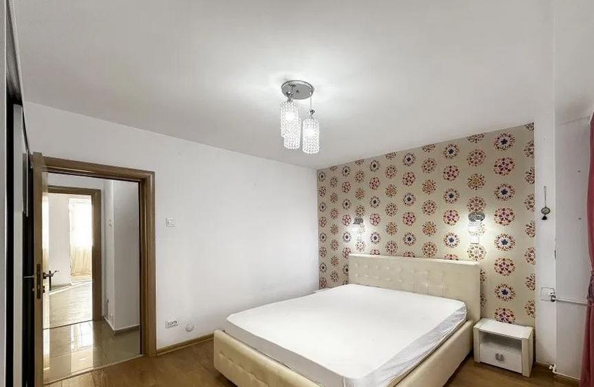 Apartament 3 Camere,Decebal,bl.1990,et.2/8,Amenajat,mobilat,complet