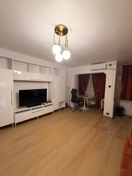 Dristor, garsoniera, 6 min metrou, BOILER, prima inchiriere