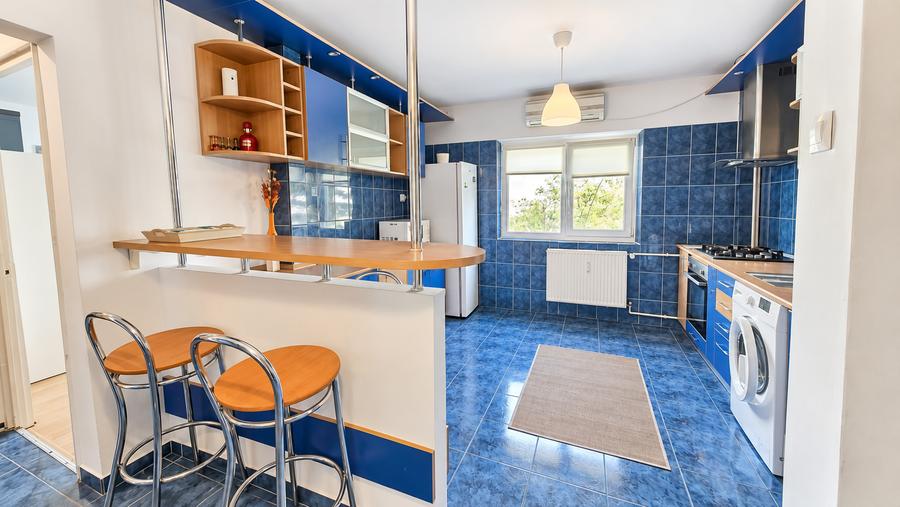 Apartament 2 camere decomandat -60 mp- Etaj 3- Parcare- Calea Vitan