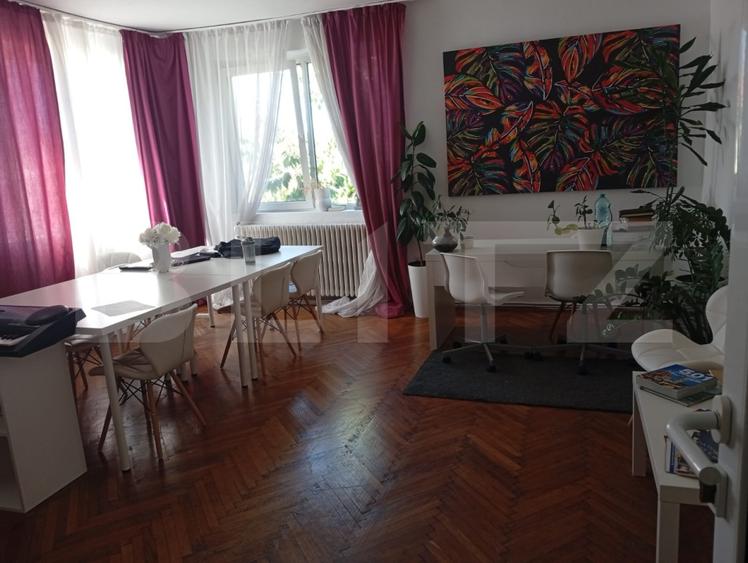 Apartament de vanzare in vila, cu 5 camere, 150 mp, zona Andrei Muresanu