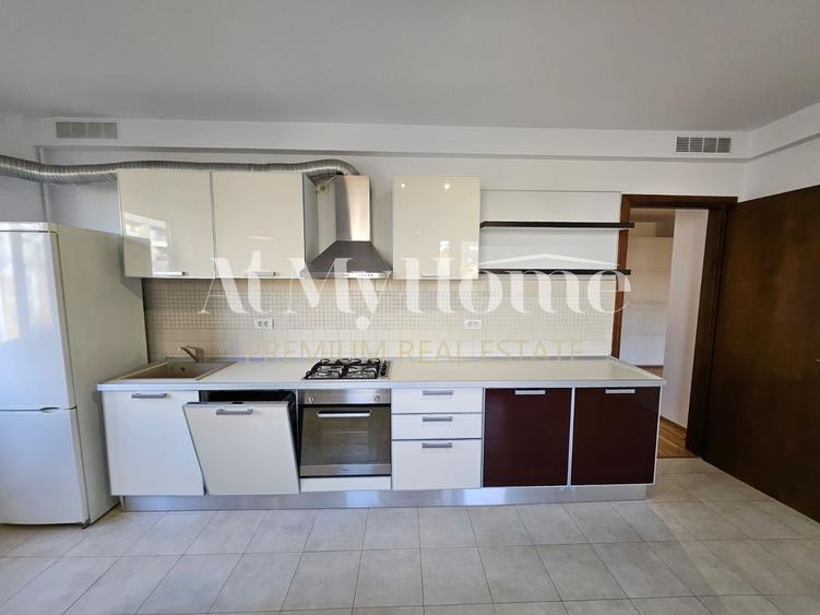 Apartament sparios cu 3 camere Herastrau | 2 locuri parcare si boxa