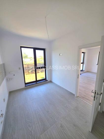 Vanzare Vila Individuala/Cristalului/5 camere id nr 54 - 10