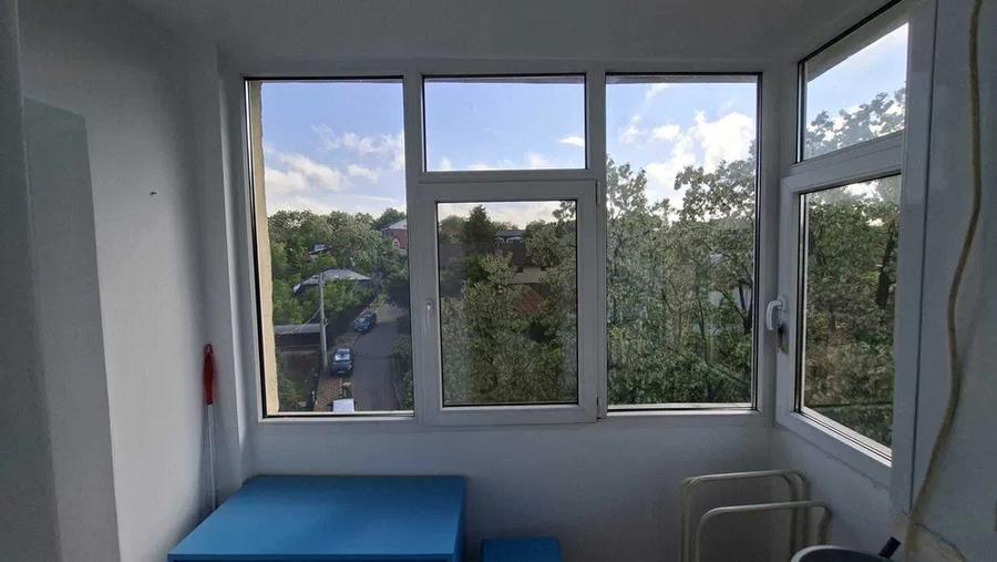 Apartament cu 1 cameră, decomandat, zona Targu Cucu-Statia Padurii