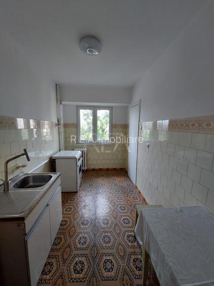 4 camere Pantelimon, et. 5, an 1976, 85 mp, anvelopat - 2