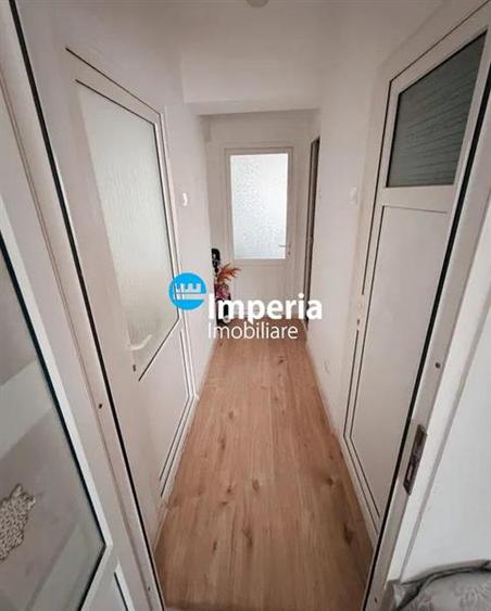Apartament 3 cam, semi - decomandat, de vanzare in zona Tatarasi - Dispecer