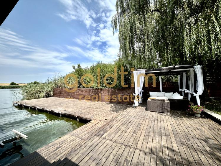 VILA SUPERBA+CASA OASPETI/PISCINA/IESIRE LAC-PONTON/DEBARCADER/GARAJ/SERA/SNAGOV