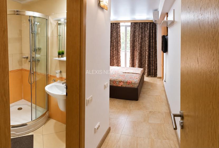 De Închiriat – Apartament 3 Camere | Piano Bar  | 2 Băi - 7