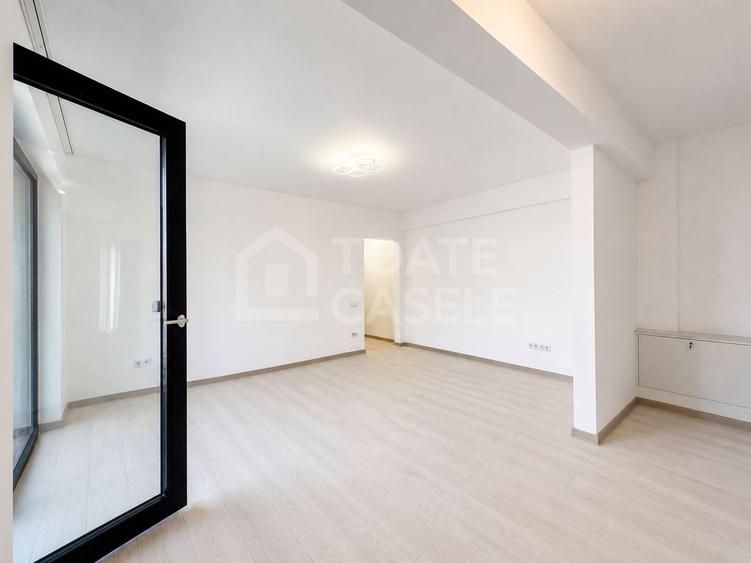 Apartament nou 3 camere, etajul 2, garaj, zona IRA