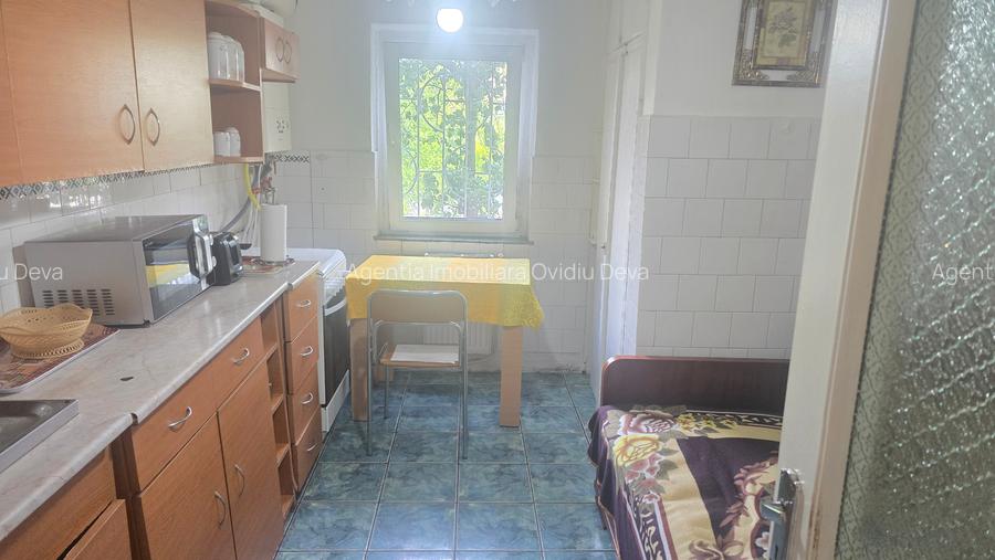 Vand  apartament de 3 camere decomandat in Deva, parter,  str. Bejan, - 5