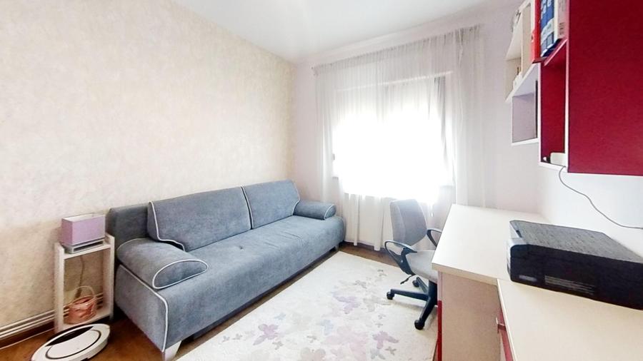 Apartament spatios utilat/mobilat