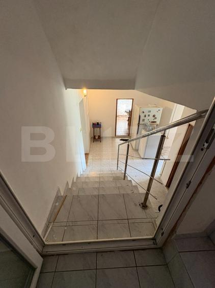 Casa de vanzare P+1+M, 400 mp, teren 630 mp, zona Stefanesti